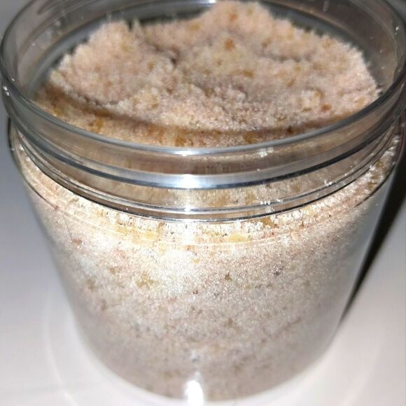 Hand crafted natural Brown Sugar Snicker doddle Emulsified sugar scrub - Picture 9 of 11